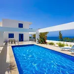 Eagles Nest Villa Pachyammos
